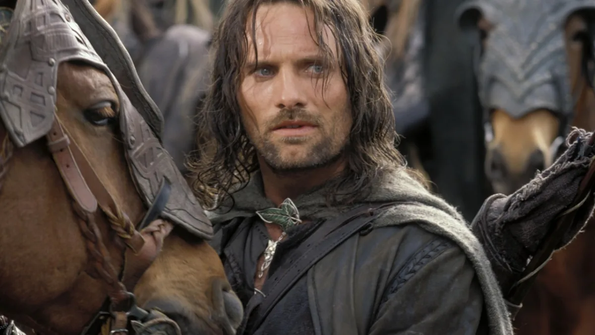 Nieuwe Aragorn Leo Woodall in gesprek voor rol in 'Lord of the Rings: The Hunt for Gollum'