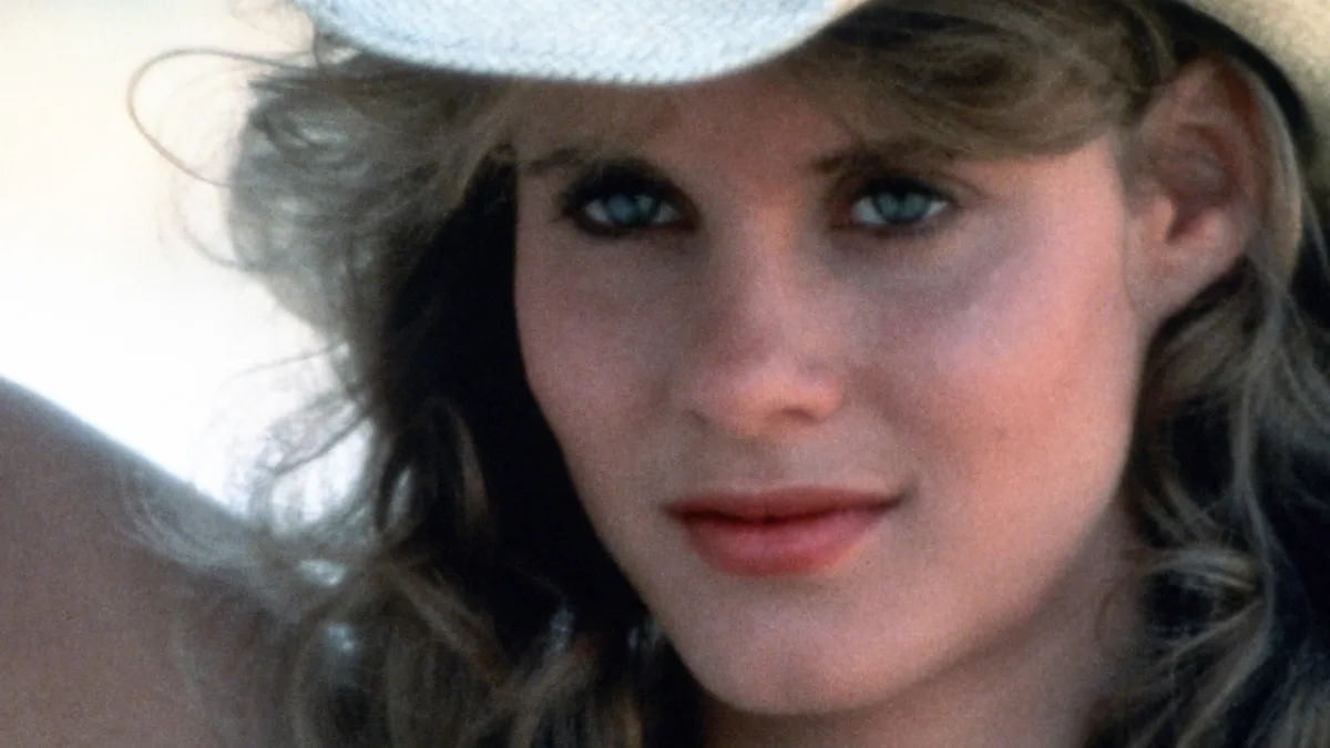 Lori Singer, bekend van 'Fame' en 'Footloose', maakt een comeback in de filmwereld na jarenlange afwezigheid