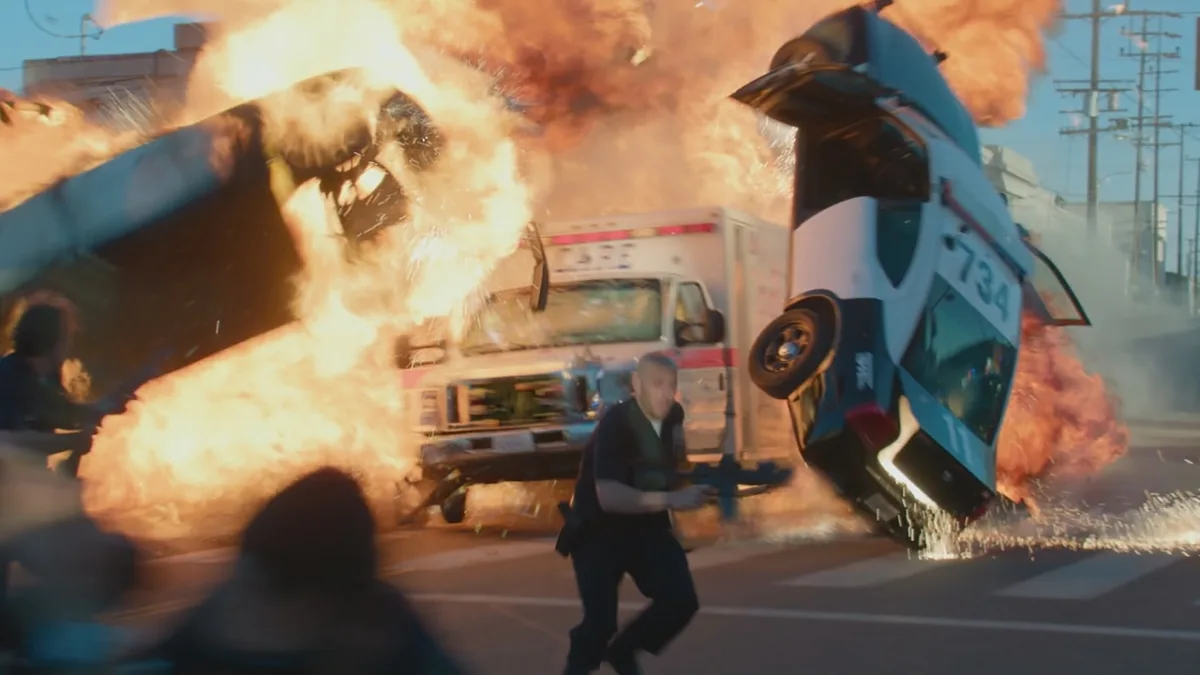 Vanavond op Veronica: de actiefilm Ambulance van Michael Bay met Jake Gyllenhaal en Yahya Abdul-Mateen II