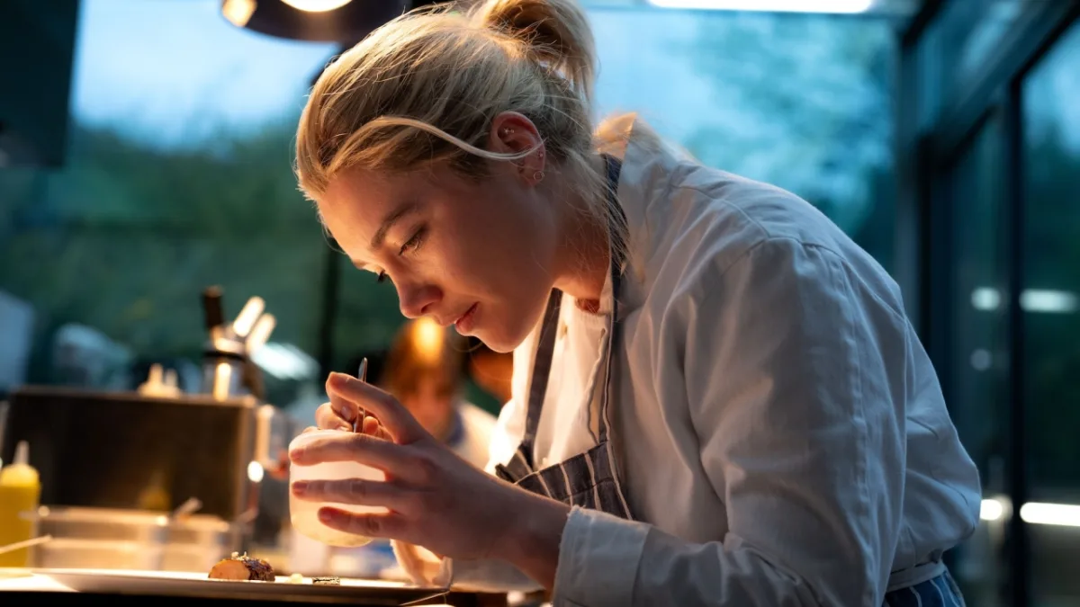 Netflix lanceert het Britse romantische drama 'We Live in Time' met Andrew Garfield en Florence Pugh