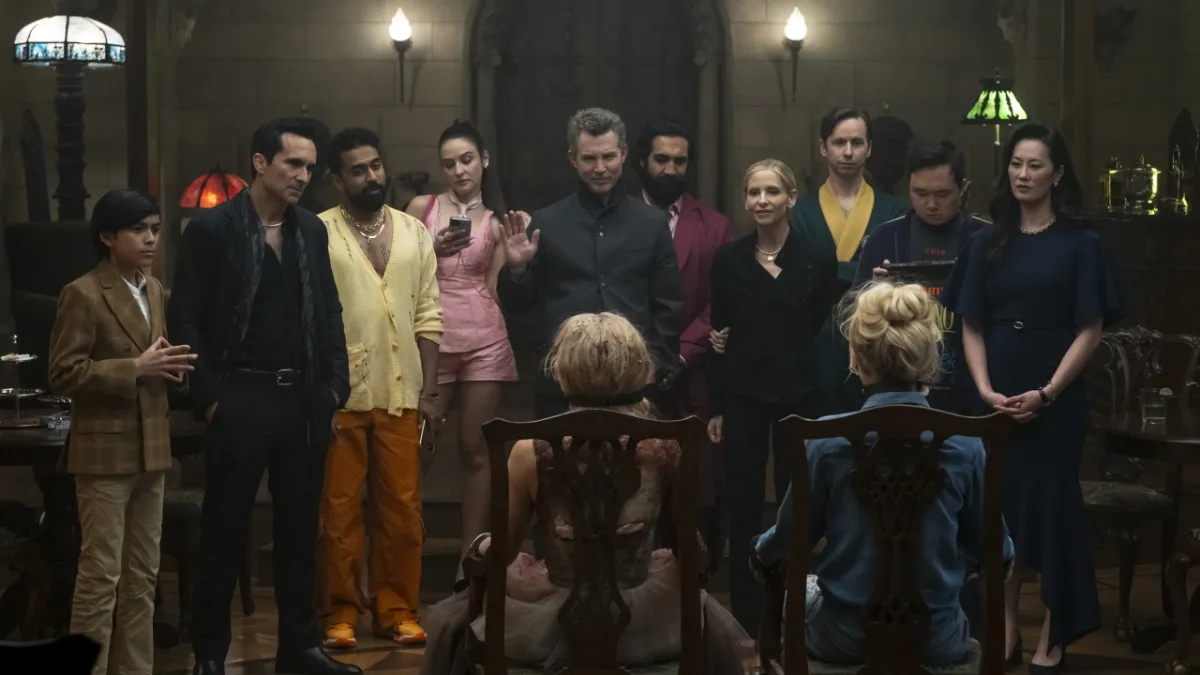 Disney+ lanceert vandaag het vervolg op de horrorkomedie Ready or Not met Samara Weaving en Kathryn Newton