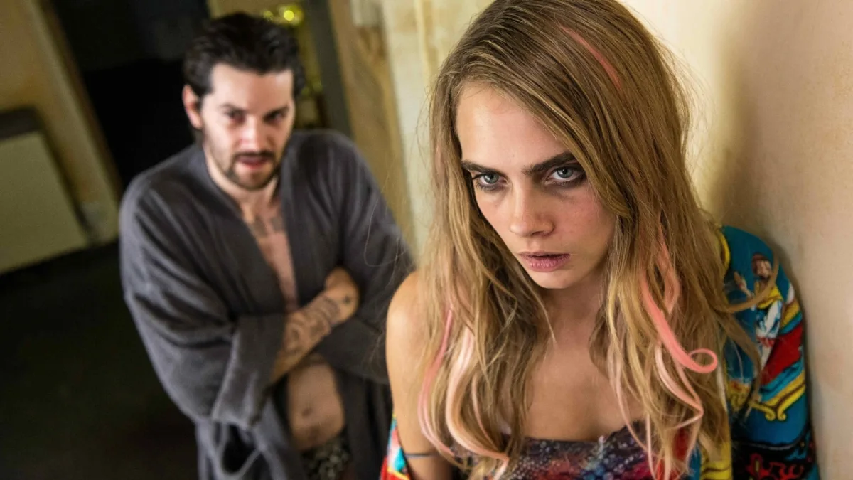Cara Delevingne bevestigt relatie met Amber Heard tijdens samenwerking aan London Fields terwijl Johnny Depp last had van jaloezie