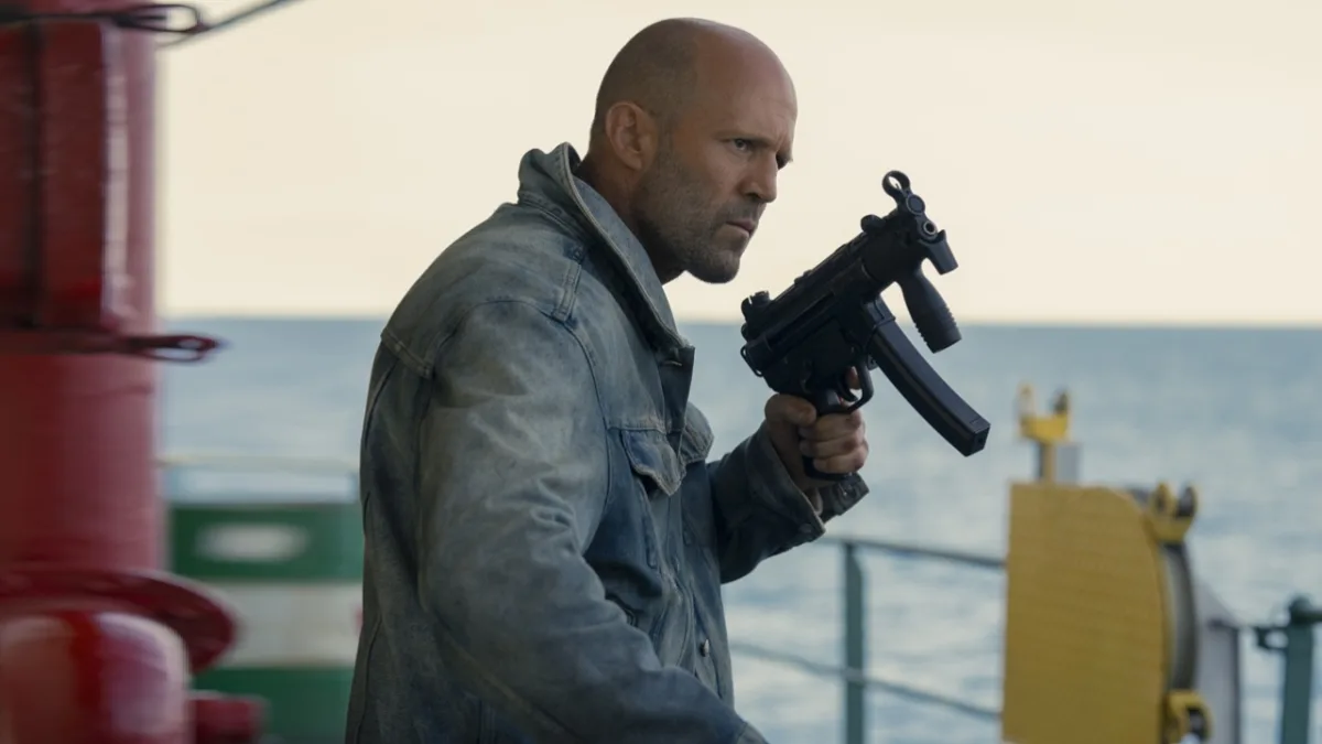 Jason Statham schittert in de nieuwe actie-thriller 'Mutiny' met spectaculaire trailer