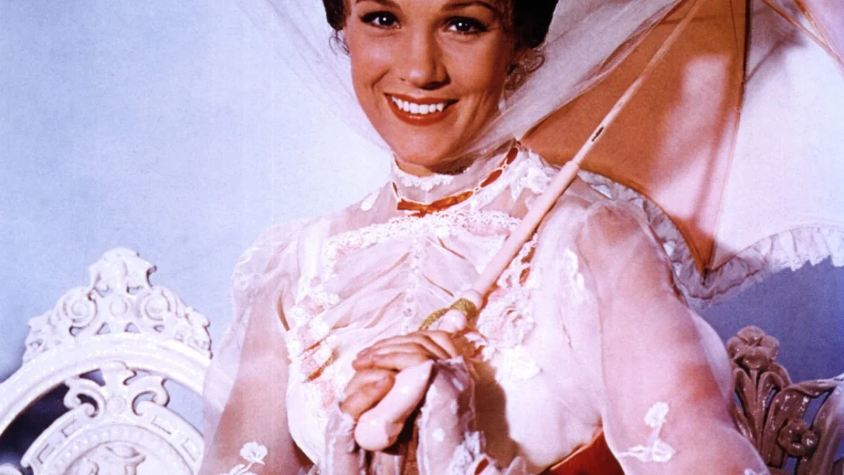 Julie Andrews, 90 jaar, beschouwt haar acteercarrière als compleet maar werkt nog steeds aan nieuw materiaal
