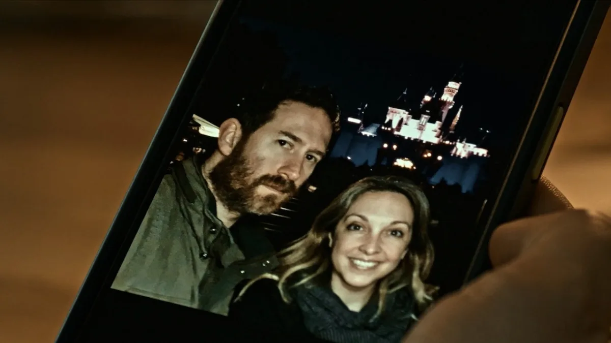 Netflix-documentaire 'A Toxic Love Story' staat op nummer 1 in de Top 10 en onderzoekt een waargebeurde misdaad rond een dreigend huwelijk