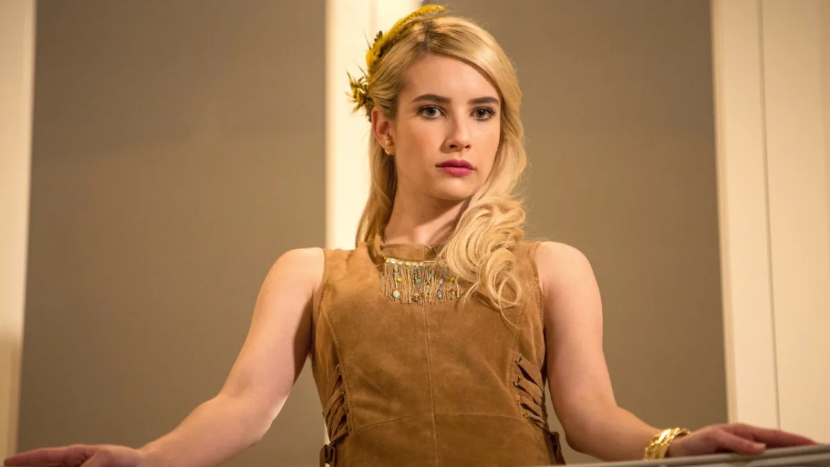 Emma Roberts trouwt met Cody John in intieme ceremonie met Julia Roberts aanwezig