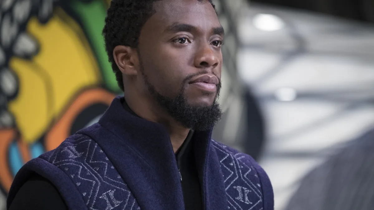 Familie van Chadwick Boseman in conflict met weduwe over miljoenen nalatenschap