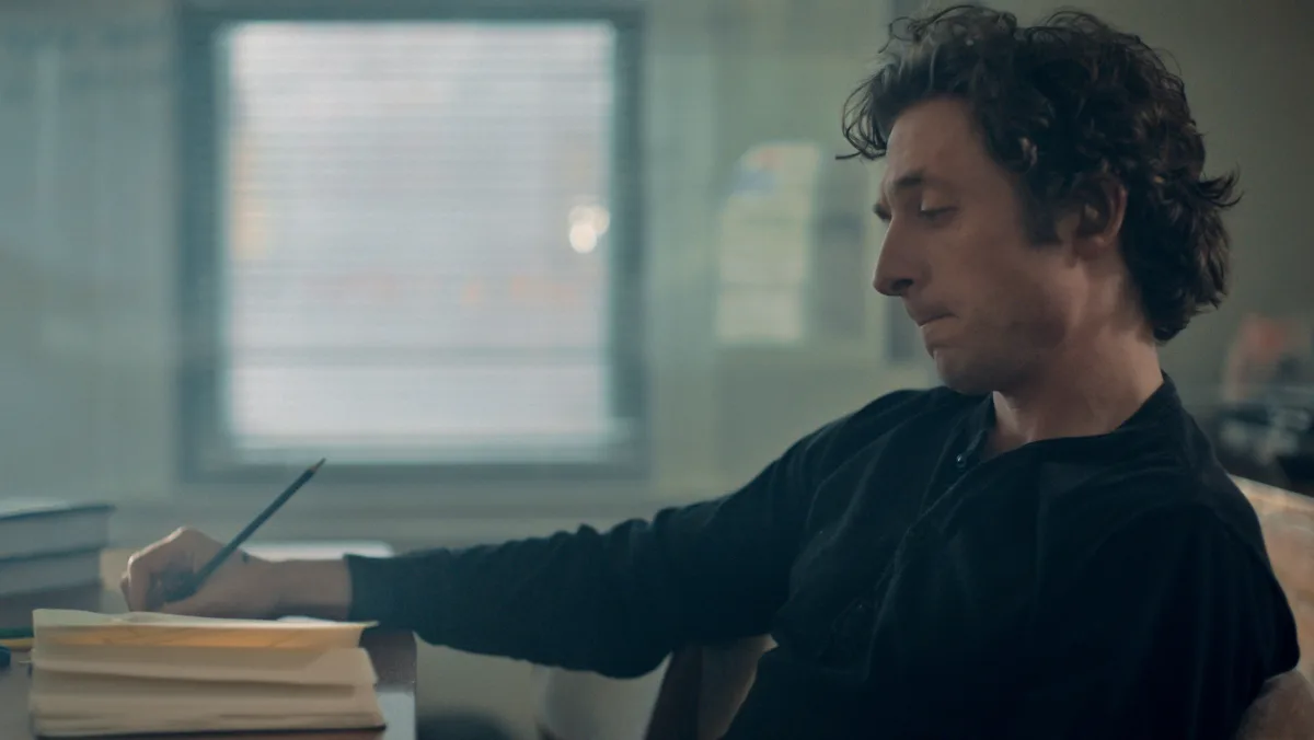 The Bear lanceert teaser voor vijfde en laatste seizoen waarin Carmy, Sydney en Richie strijden om de laatste Michelinster