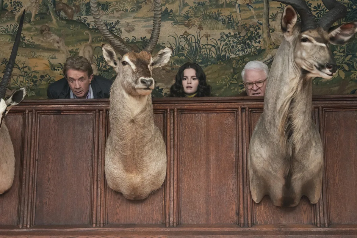 Het zesde seizoen van Only Murders In The Building verplaatst het mysterie naar Londen met een nieuwe Britse cast