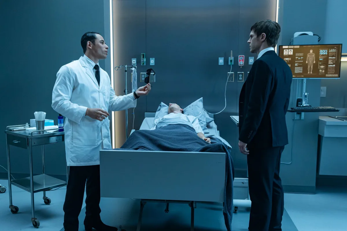 Toekomst van de sciencefictionserie The Beauty met Evan Peters en Rebecca Hall onzeker na afloop van het eerste seizoen